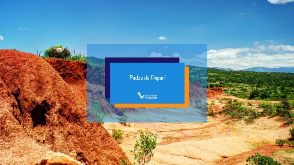 Paysage d’érosion de terre rouge, padza de Mayotte